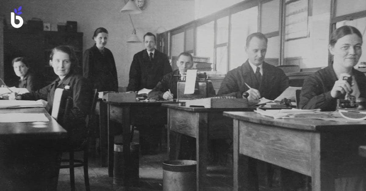 WHAT IS EMPLOYMENT HISTORY?