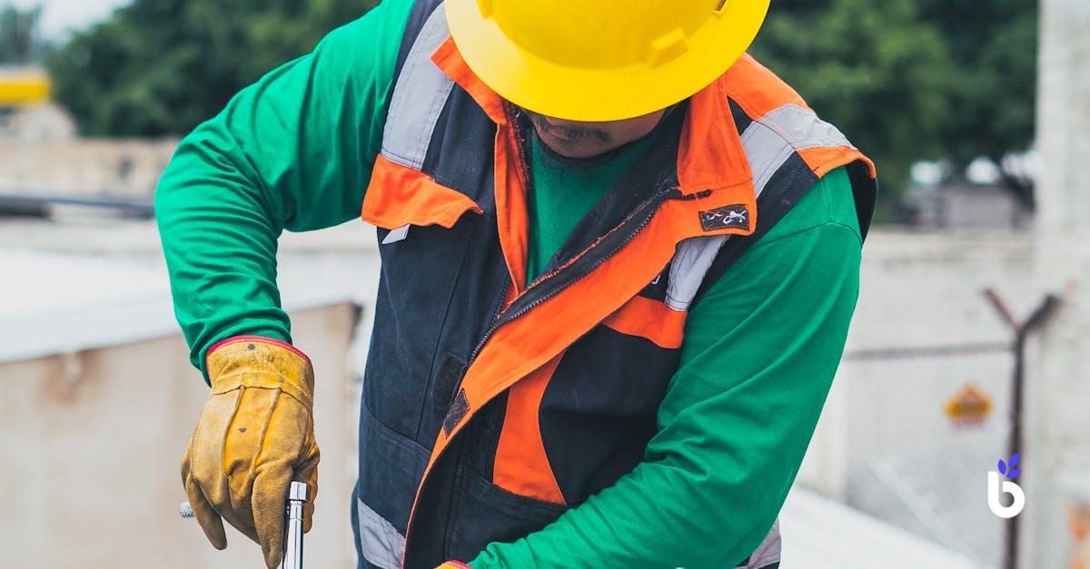 ENGINEER TECHNICIAN JOB DESCRIPTION - BIZCRM APP