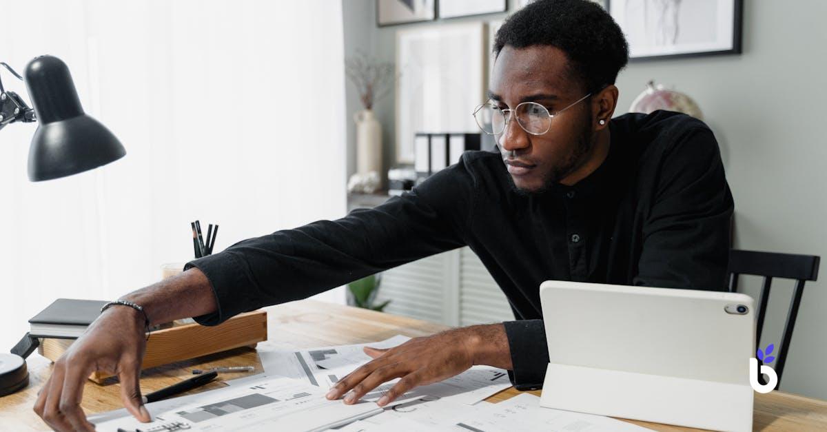 MANAGEMENT ACCOUNTANT JOB DESCRIPTION - BIZCRM APP